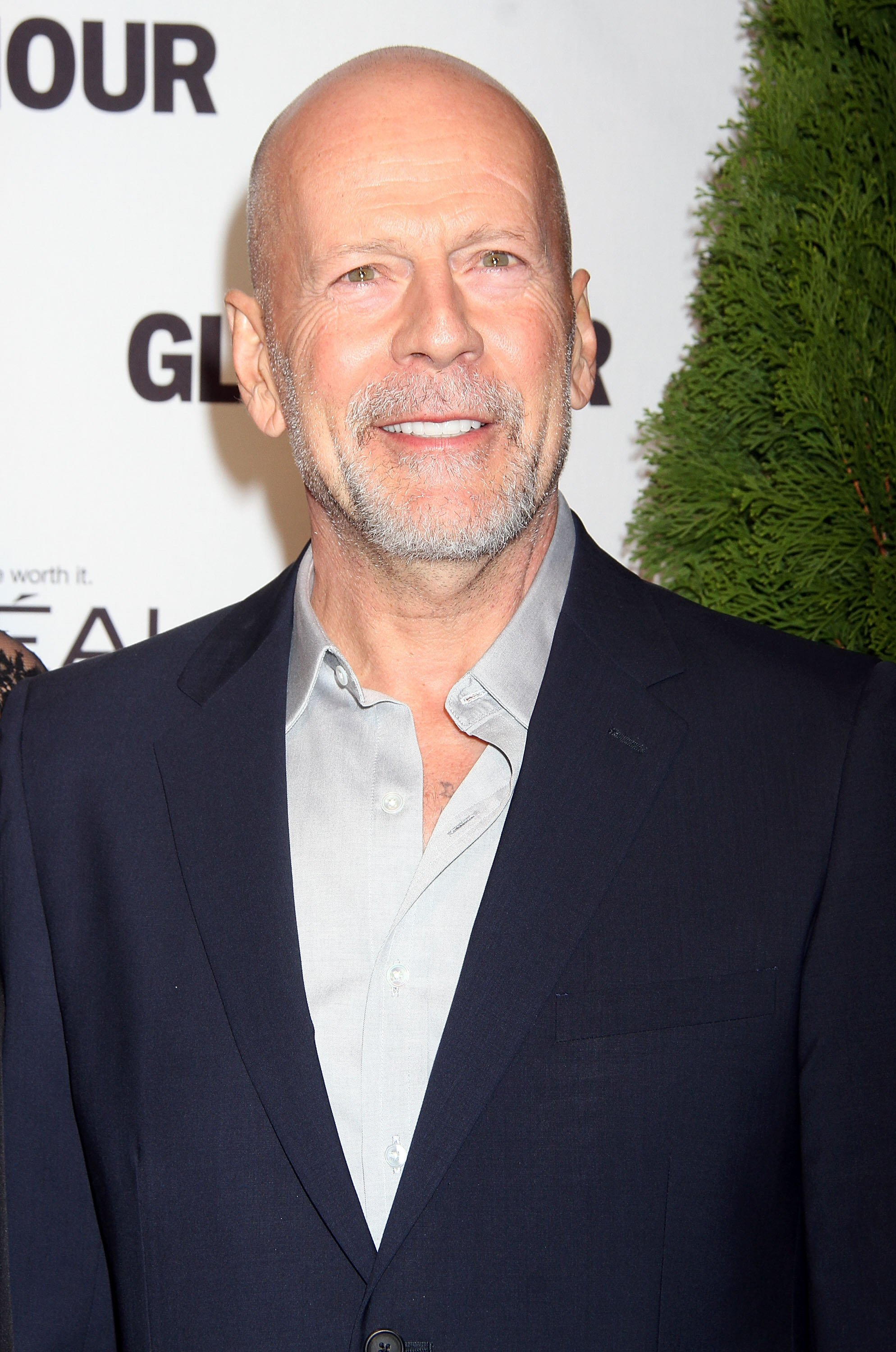 How tall is Bruce Willis?